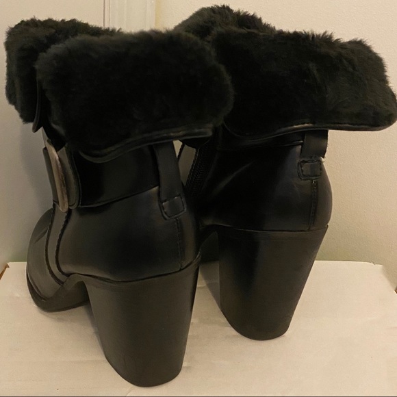 🎈Sassy Black Heeled Boots - Picture 3 of 4